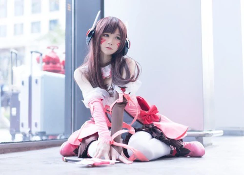 Cùng ngắm cosplay D.Va "mặt búng ra sữa" trong Overwatch