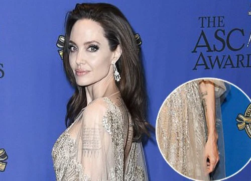 Angelina Jolie xuất hiện lộng lẫy như nữ thần, nhưng "mất điểm" vì cánh tay xương xẩu nổi đầy gân