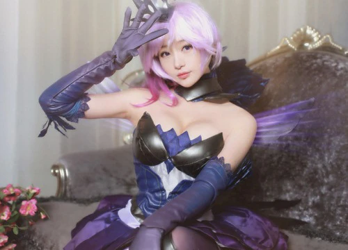 Cosplay Lux Thập Đại Nguyên Tố cực gợi cảm cho fan Liên Minh Huyền Thoại