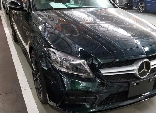 Lộ diện Mercedes-AMG C43 sedan 2019 trước ngày ra mắt