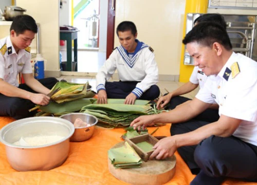 Những ngôi nhà trên sóng