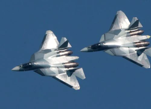 Tiêm kích Su-57 Nga "thử lửa" ở Syria: Dằn mặt F-22 Mỹ?