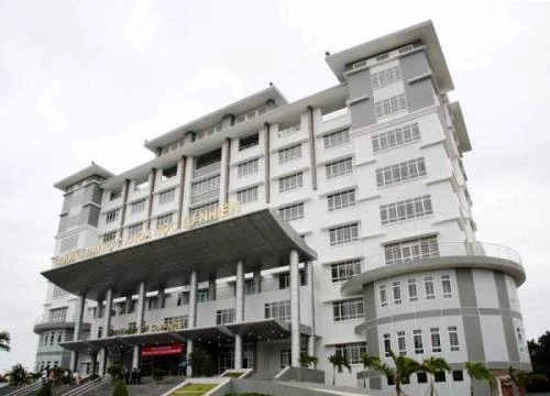 Hai phó giáo sư ĐH Khoa học Tự nhiên TP.HCM bị tố không đủ tiêu chuẩn