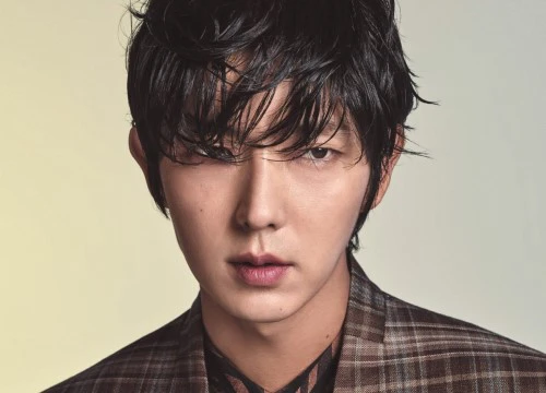 Lee Jun Ki trở lại màn ảnh nhỏ, tái ngộ người cũ sau 11 năm