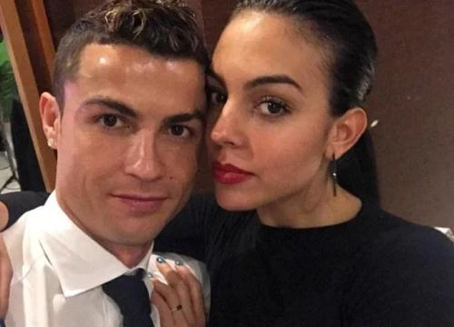 Ronaldo tiết lộ không xem bóng đá khi ở nhà