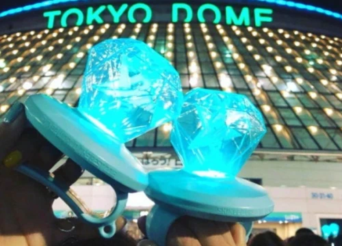 Đây là cách SHINee và fan Nhật tưởng niệm Jonghyun trong world tour