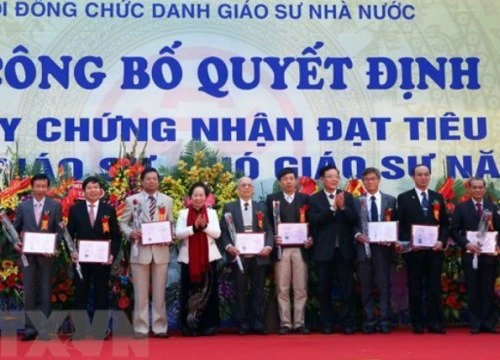 Xét danh hiệu giáo sư, phó giáo sư: Sẽ bỏ phiếu công khai