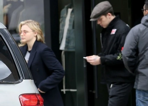 Brooklyn Beckham đưa bạn gái Chloe Moretz đi ăn với bố mẹ nhân dịp sinh nhật thứ 19