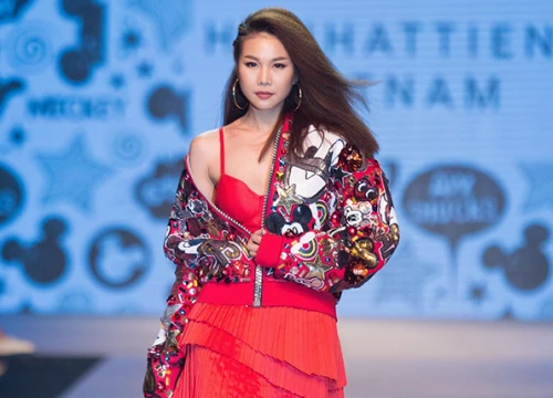 Thanh Hằng diện đồ cá tính catwalk cùng dàn mẫu nhí