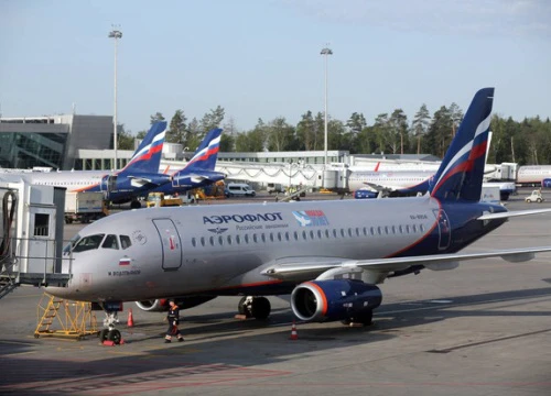 Nga "tố" Anh vô cớ lục soát máy bay Aeroflot giữa lúc căng thẳng