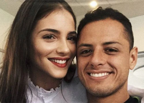 Bạn gái mới của Chicharito bị chê 'thích sống ảo', phẫu thuật mũi