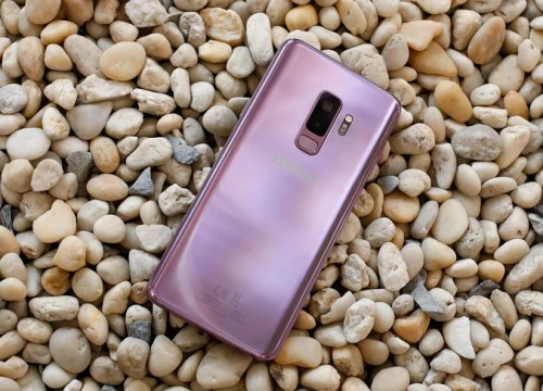 Loạt smartphone màu tím của Samsung