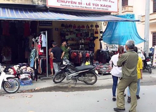 Mâu thuẫn tình cảm, nam thanh niên dùng búa đinh đánh bạn gái tử vong