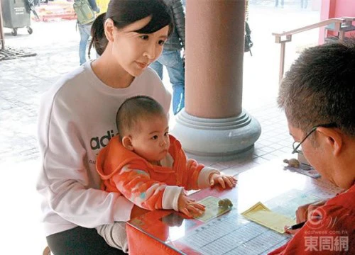 Cuộc đời đẫm nước mắt của nàng Á hậu từng khiến bao đại gia say mê: Bị bạn trai ép phá thai, con gái bị điếc bẩm sinh