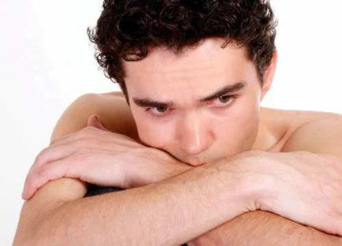 Làm sao để nói được với bạn trai đồng giới rằng tôi mang HIV?