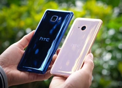 Smartphone đua hạ giá, xả hàng sau Tết