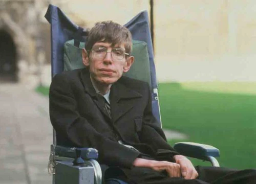 Căn bệnh Stephen Hawking mắc phải đáng sợ như thế nào?