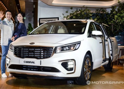 Kia Sedona 2019 ra mắt, giá từ 611 triệu đồng