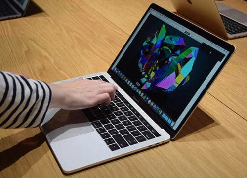 MacBook 13 inch, màn hình Retina giá rẻ sẵn sàng ra mắt năm nay