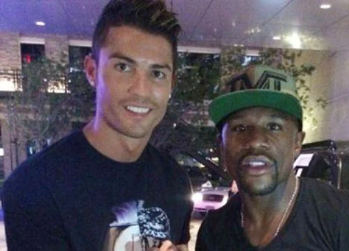 Mayweather muốn mua Newcastle, chiêu mộ Ronaldo