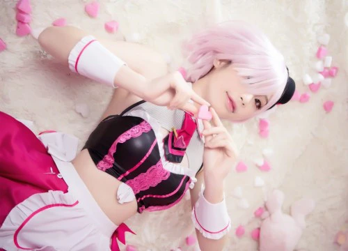 Ngất ngây với cosplay cô nàng Mashu Kyrielight cực kỳ gợi cảm trong Fate/Grand Order