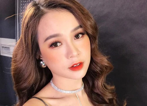 Những lần gây xôn xao showbiz của các hot girl Việt