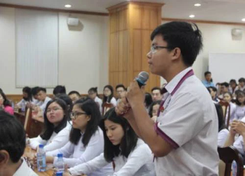 TPHCM: Lãnh đạo Sở lắng nghe chia sẻ của học sinh