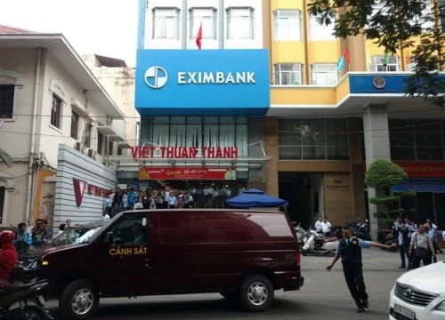 Đừng để uy tín Eximbank ngày càng tệ hại trong mắt khách hàng!