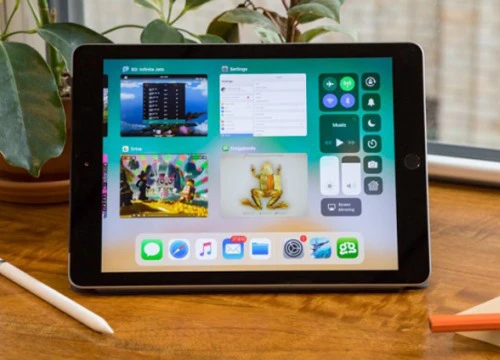 7 lý do nên mua ngay iPad 9,7 inch 2018 cho con