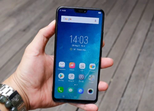 Vivo V9 - smartphone tầm trung màn hình tai thỏ tràn viền