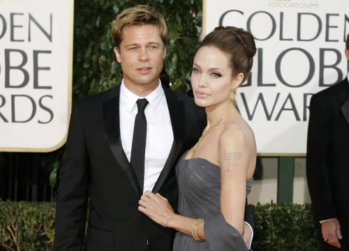 Chia tay được 1 năm rưỡi, Angelina Jolie và Brad Pitt giờ mới hoàn tất thủ tục ly hôn