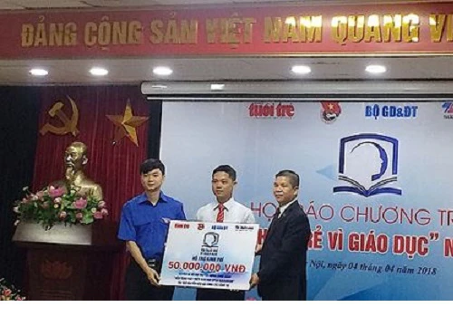 Phát động chương trình &#8220;Tri thức trẻ vì giáo dục&#8221; năm 2018