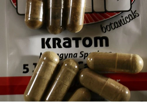 Thực phẩm thảo dược Kratom nhiễm khuẩn salmonella