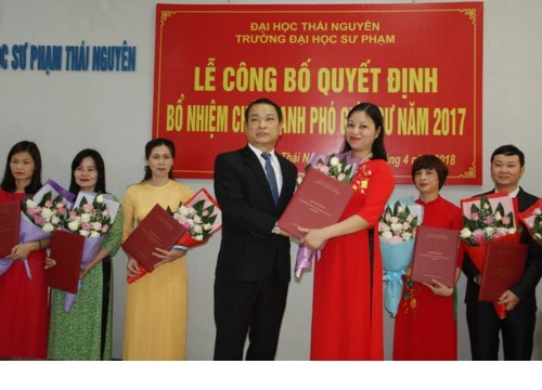 Trường Đại học Sư phạm Thái Nguyên bổ nhiệm 13 chức danh Phó Giáo sư