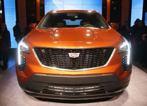 Cadillac CT4 mới ra mắt, tuyên chiến với Lexus UX, BMW X2