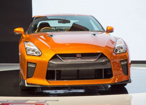 "Quái vật" Nissan GT-R Godzilla ra mắt, giá hơn 2,1 tỷ đồng