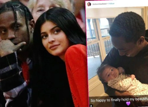 Kylie Jenner đưa con gái 2 tháng tuổi về thăm nhà nội