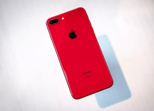 Ảnh thực tế iPhone 8 và 8 Plus màu đỏ