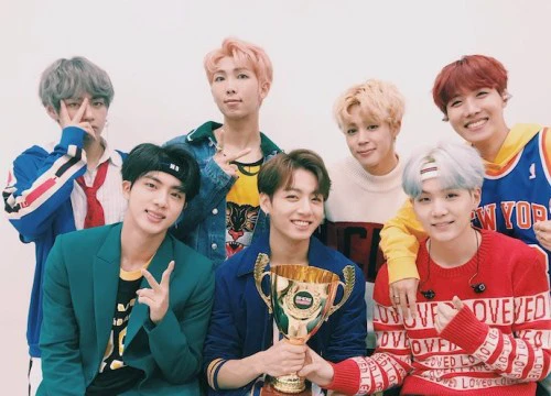 BTS xác nhận trở lại: Kpop sắp sửa có thêm hàng loạt kỉ lục quốc tế mới?