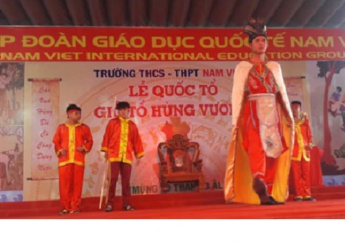 Học sinh THCS-THPT Nam Việt ôn lại lịch sử dựng nước và giữ nước của các Vua Hùng