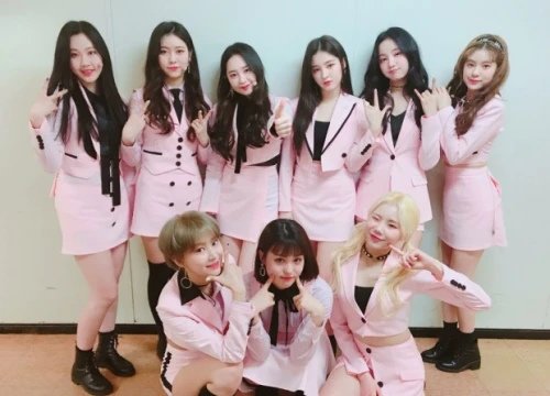 Nhạc hay mà trang phục chán, Momoland trở thành nạn nhân của fancam đồi trụy