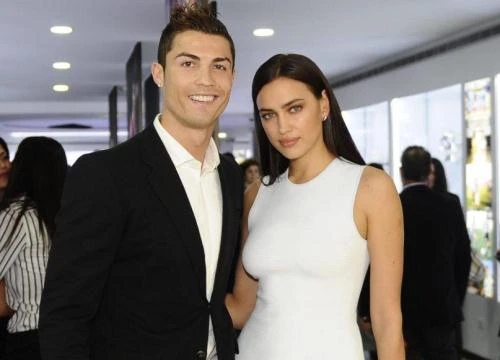 "Ronaldo vẫn yêu tha thiết tình cũ Irina Shayk"