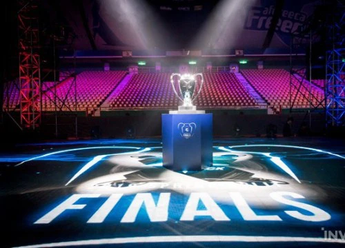 Cộng đồng Hàn Quốc phát hiện ra điều kỳ lạ của vòng playoffs LCK mùa Xuân 2018: Đội nào thắng ván 1 sẽ thua ngược 1-3