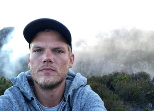 Avicii vẫn còn hào hứng nói về kế hoạch tương lai trong thông điệp cuối trước khi mất