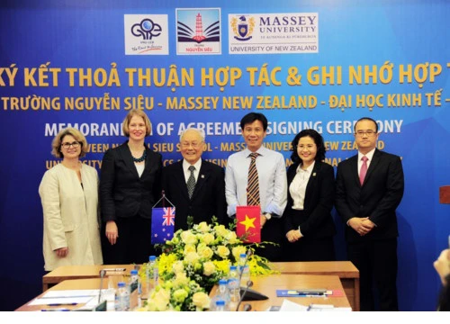 Ký kết thỏa thuận hợp tác giữa Trường Nguyễn Siêu - Đại học Massey (New Zealand)