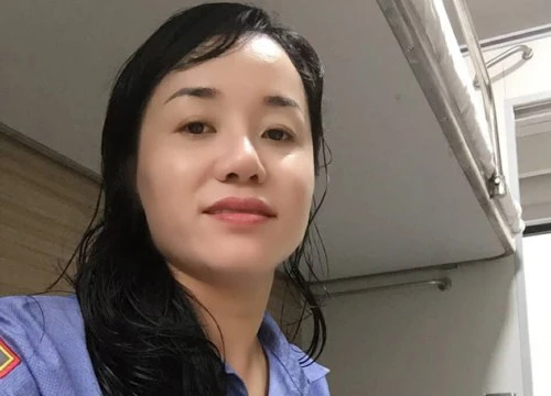 Nữ nhân viên xinh đẹp và tình yêu kỳ lạ với những chuyến tàu