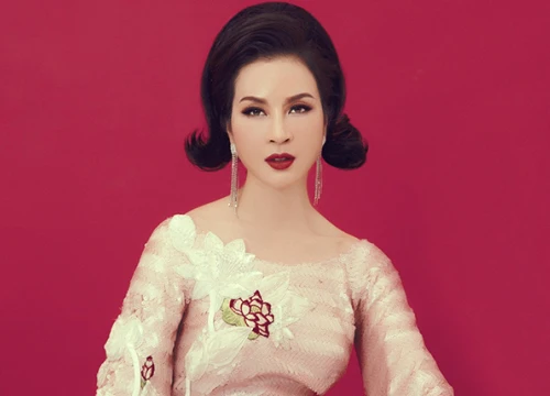 Thanh Mai toả sáng với áo dài sequins