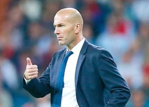 Real gặp may nhờ Zidane mê tín