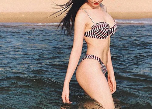 Tình cũ Công Phượng khoe 3 vòng nóng bỏng trong ảnh bikini hiếm hoi