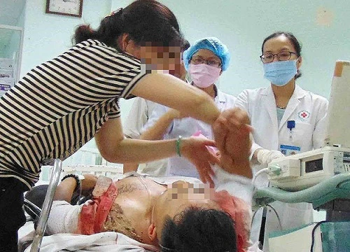 &#8216;Con cái làm khổ cha mẹ đến bao giờ?&#8217;